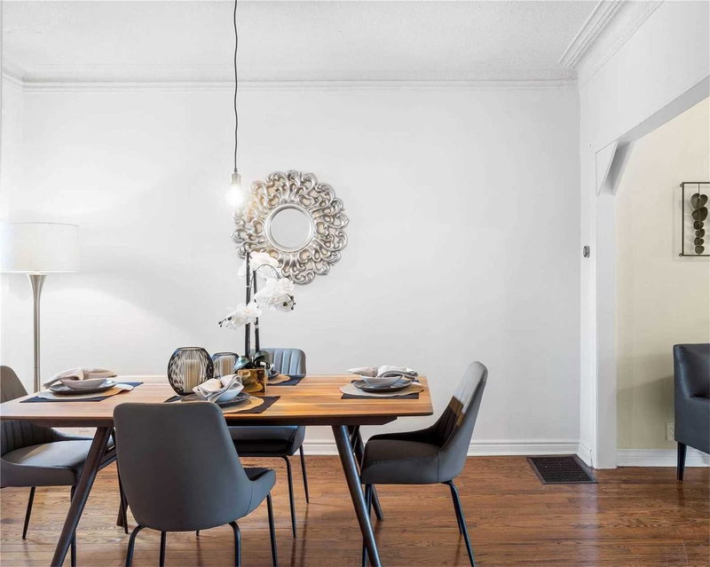 Upper - 72 Montrose Ave, Toronto, M6J2T7 | Image 2