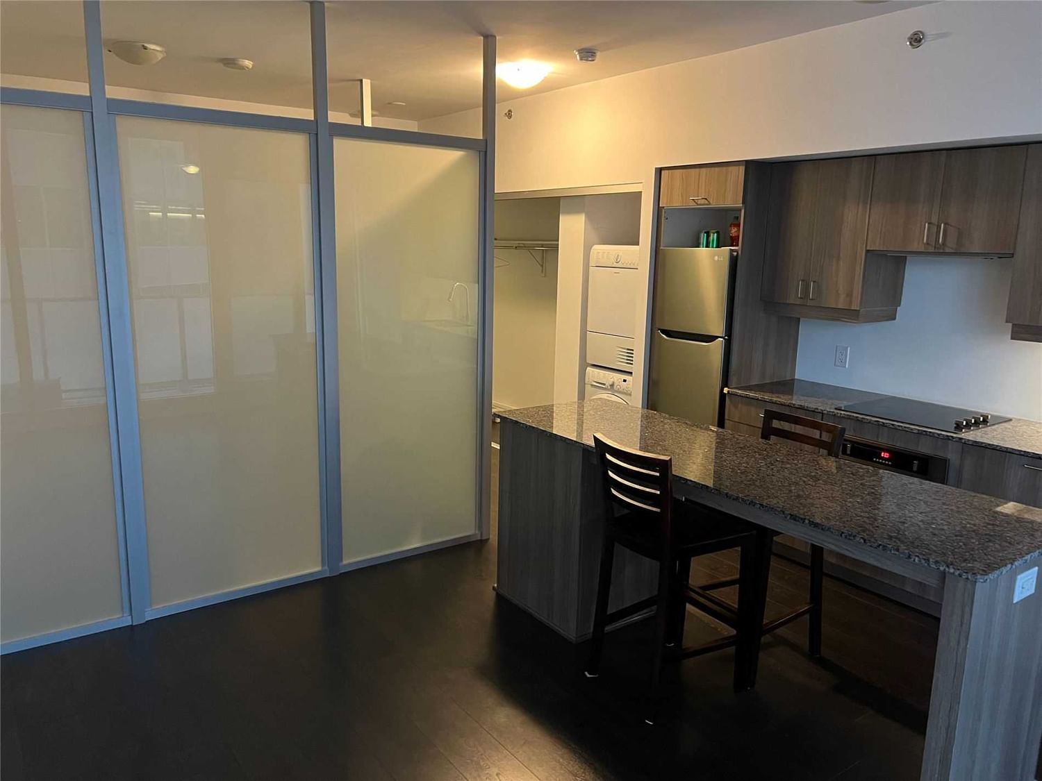 Condo leased at 2707-426 University Avenue, Toronto, Kensington-Chinatown, M5G1S9 - MLS: C5751377