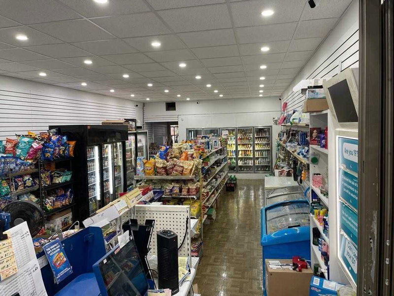 963 Eglinton Ave W, Toronto, M6C2C4 | Image 3