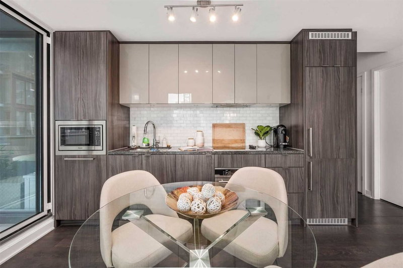 1002 - 125 Blue Jays Way, Toronto, M5V0C4 | Image 3