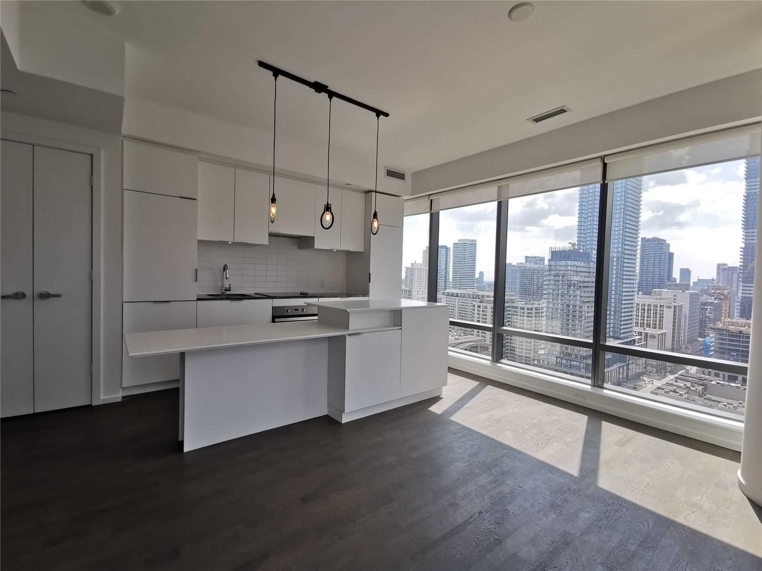 Condo leased at 2005-5 St Joseph Street, Toronto, Bay Street Corridor, M4Y1J6 - MLS: C5756036