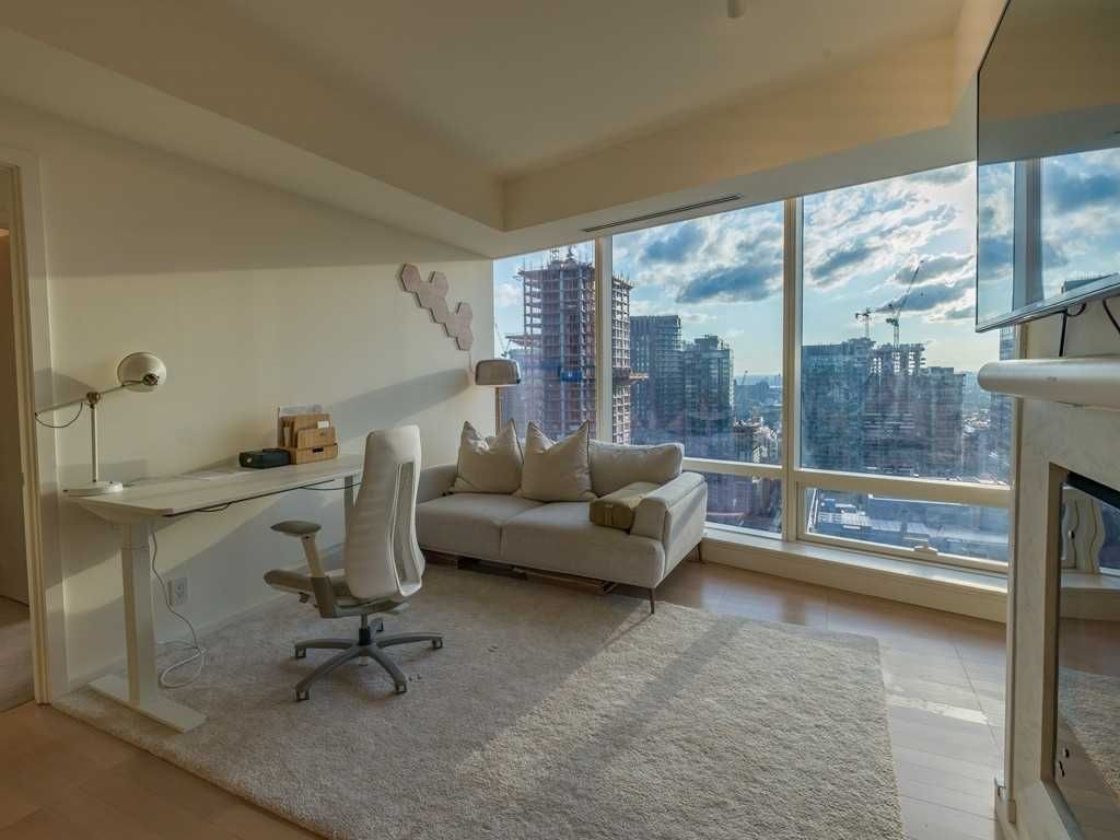 Condo leased at 4104-180 University Avenue, Toronto, Bay Street Corridor, M5H0A2 - MLS: C5765129