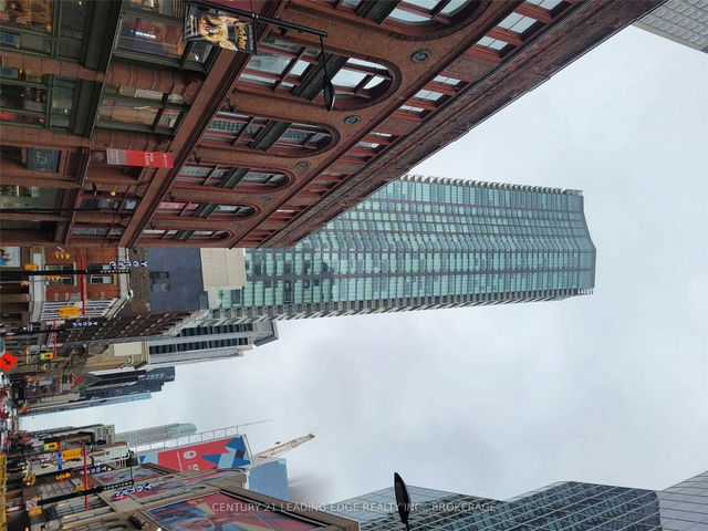 1404 - 197 Yonge Street
