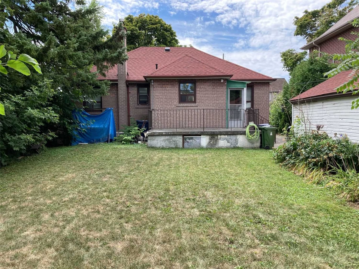 Listing photo 3