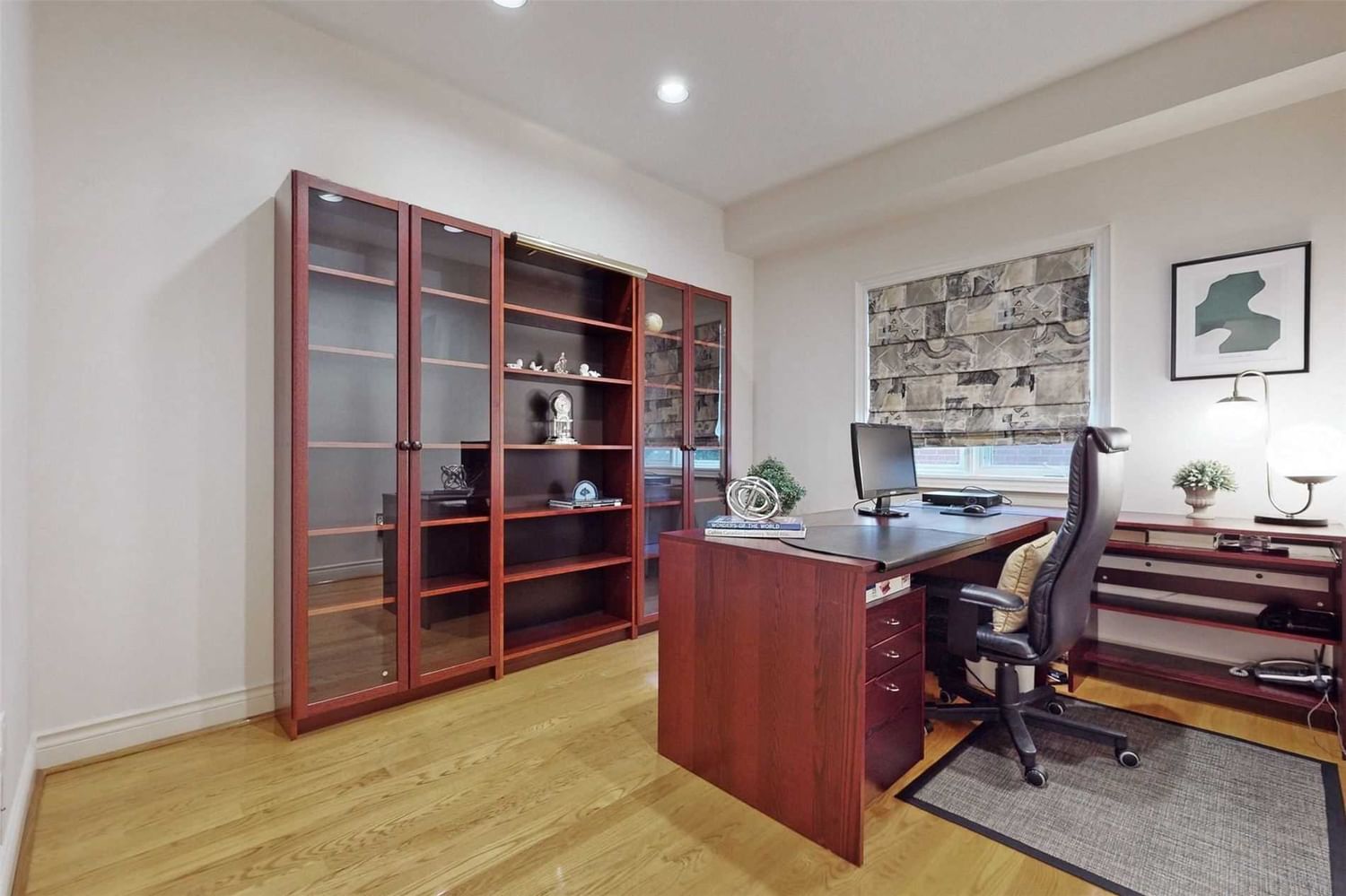 Listing Image 15