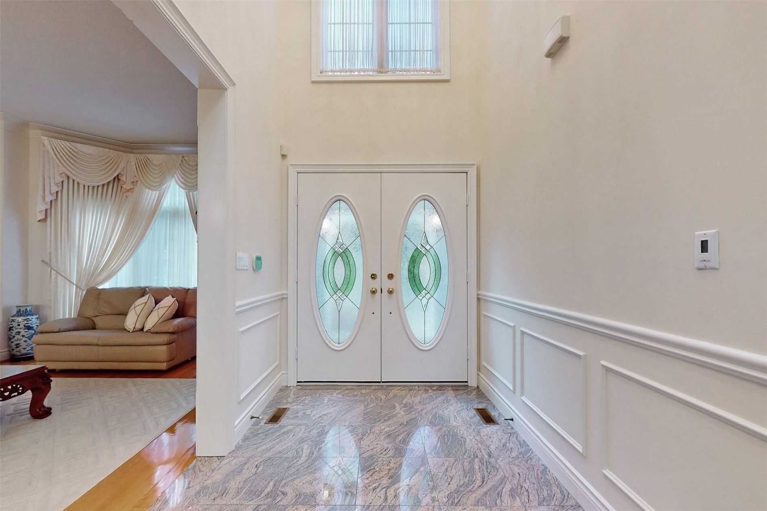 Listing Image 16