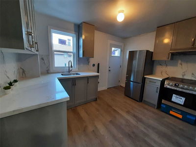 Unit Upper — 513 Mount Pleasant Rd, Toronto - Mount Pleasant East image-0-2