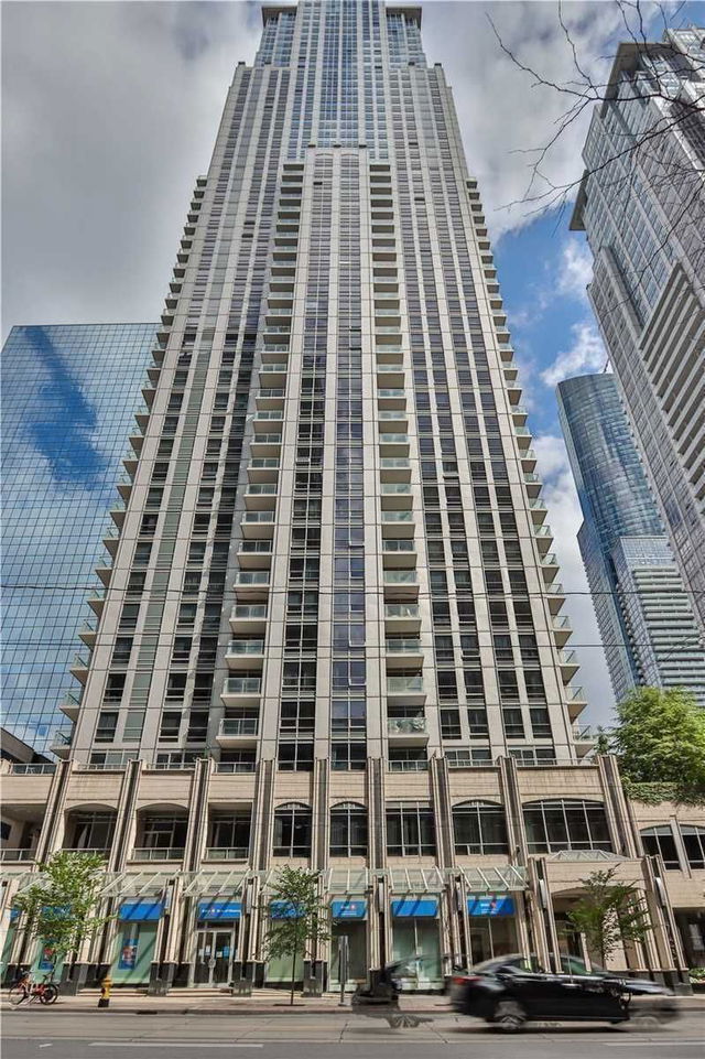Ph05 - 763 Bay Street