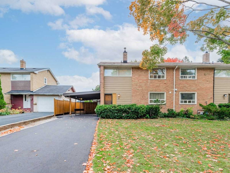 17 Redwing Pl, Toronto, M3C2A7 | Image 2