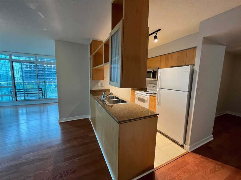 710 - 397 Front St W, Toronto, M5V3S1 | Image 3