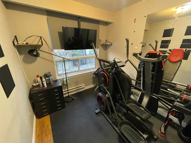 963 Eglinton Ave W, Toronto, M6C2C4 | Image 2