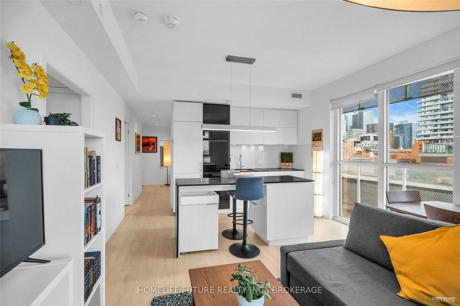 Listing Image 7