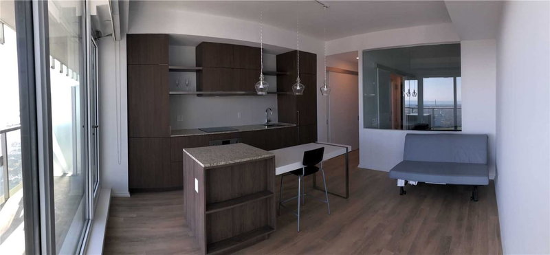 5303 - 197 Yonge St, Toronto, M5B1M4 | Image 2