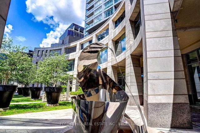 510 - 2181 Yonge Street