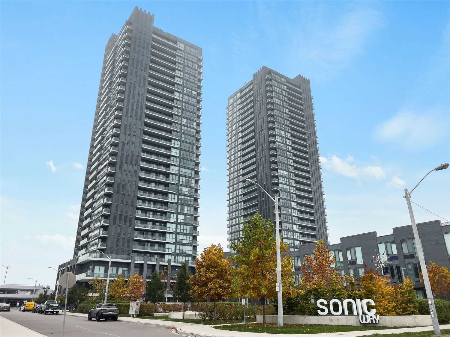 Condo sold at 901-6 Sonic Way, Toronto, Flemingdon Park, M3C 0P1 - MLS: C5822209