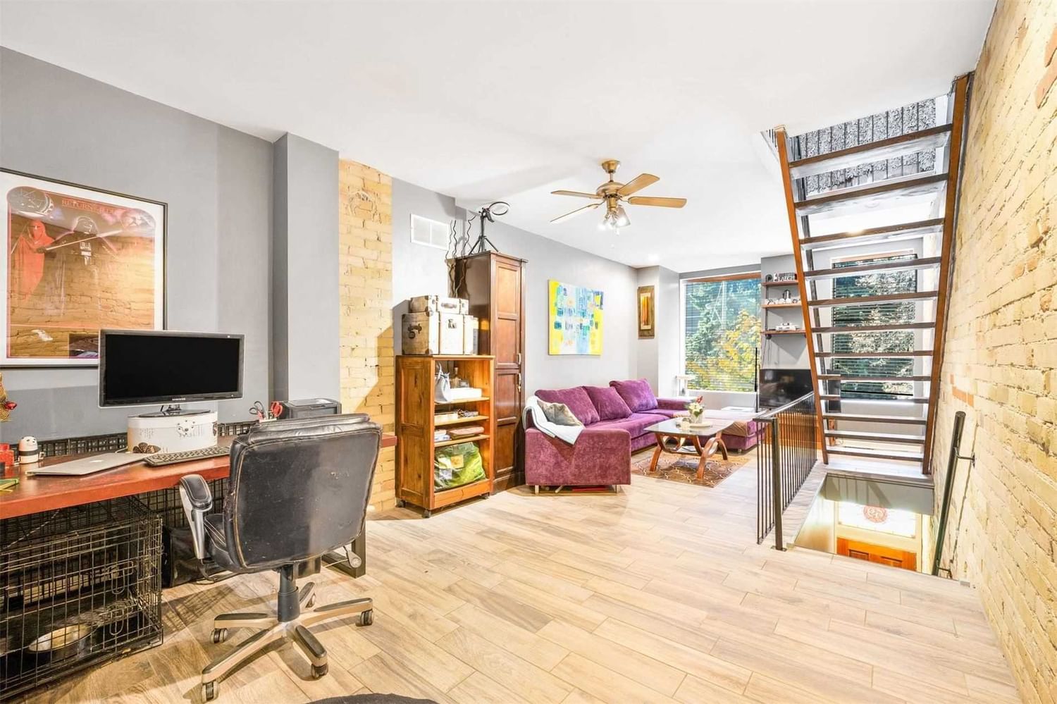 Listing Image 7