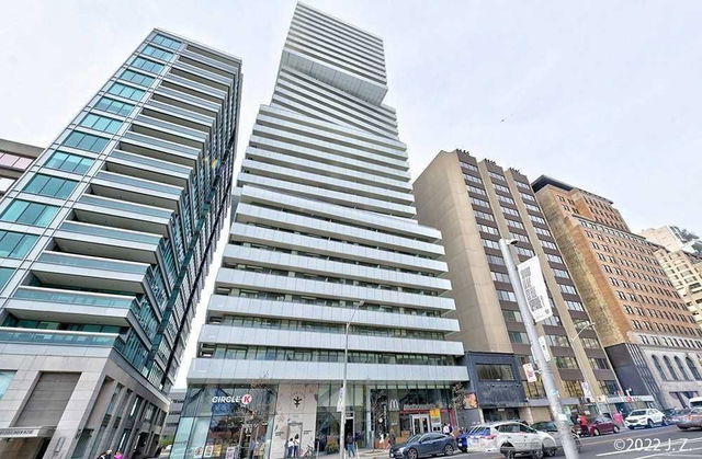 2201 - 200 Bloor Street