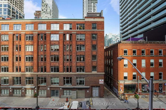 403 - 36 Charlotte Street