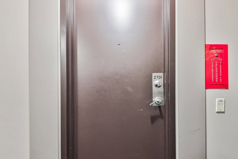 Room1