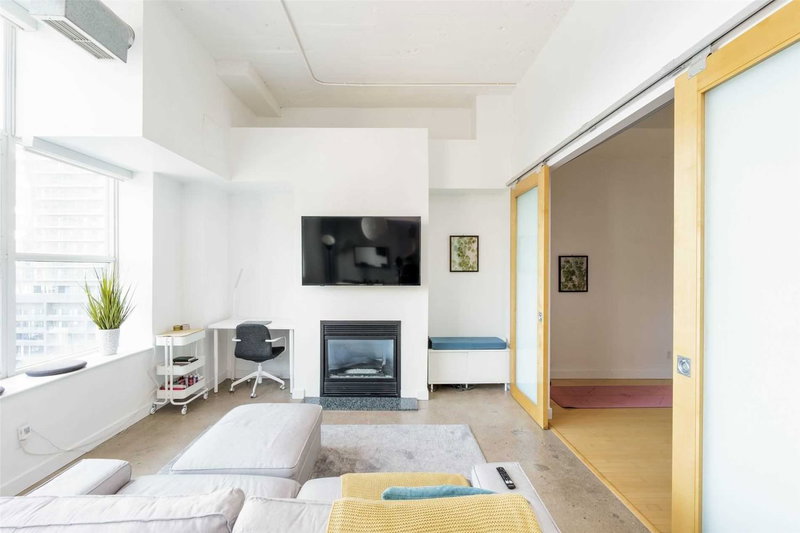 748 - 155 Dalhousie St, Toronto, M5B2P7 | Image 2