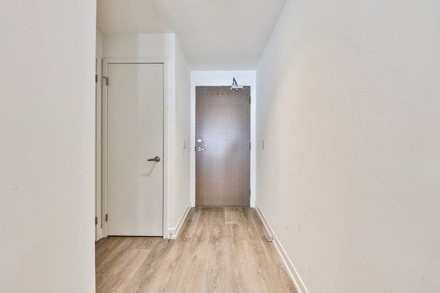 906 - 15 Lower Jarvis Street