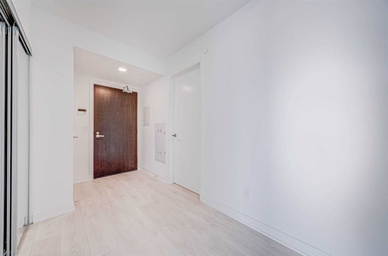 1505 - 501 Yonge St, Toronto, M4Y1Y | Image 3