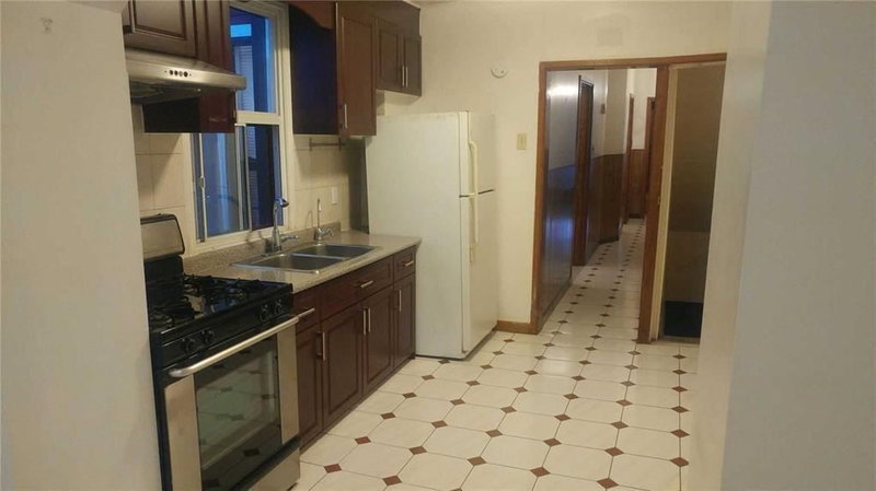 36 Mitchell Ave, Toronto, M6J1B9 | Image 2