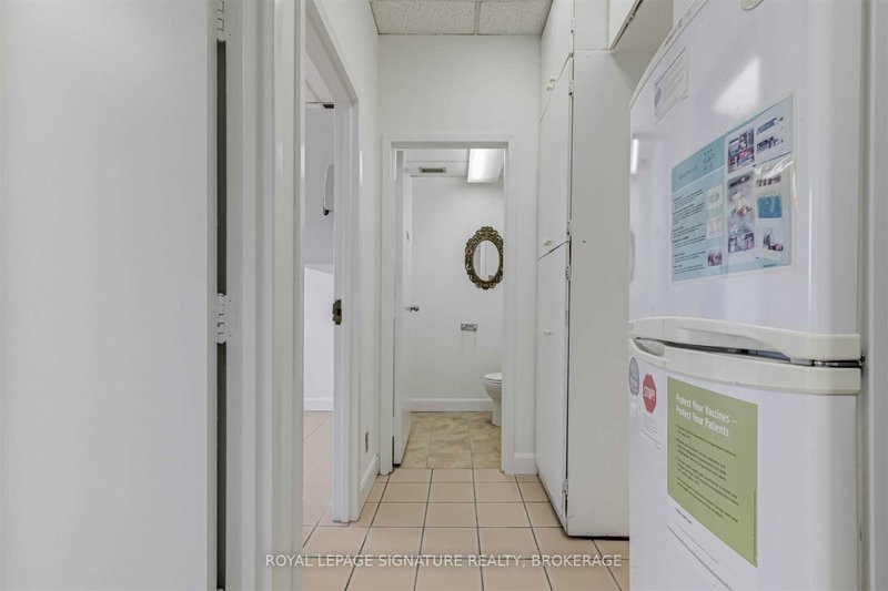 206 - 800 Bathurst St, Toronto, M5R 3M8 | Image 3