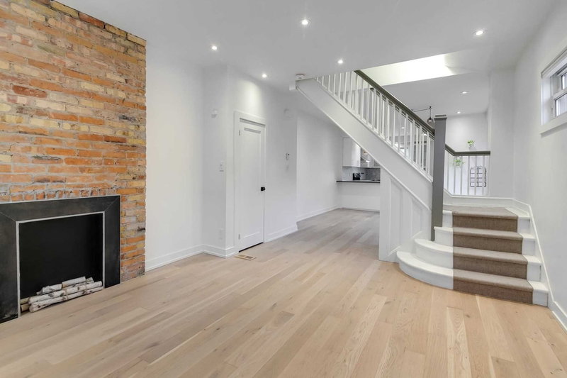 954 Shaw St, Toronto, M6G3M6 | Image 3