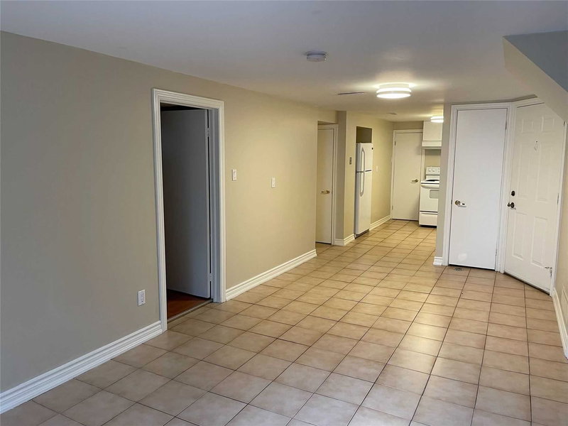 Lower - 74 Reiner Rd, Toronto, M3H2L5 | Image 3