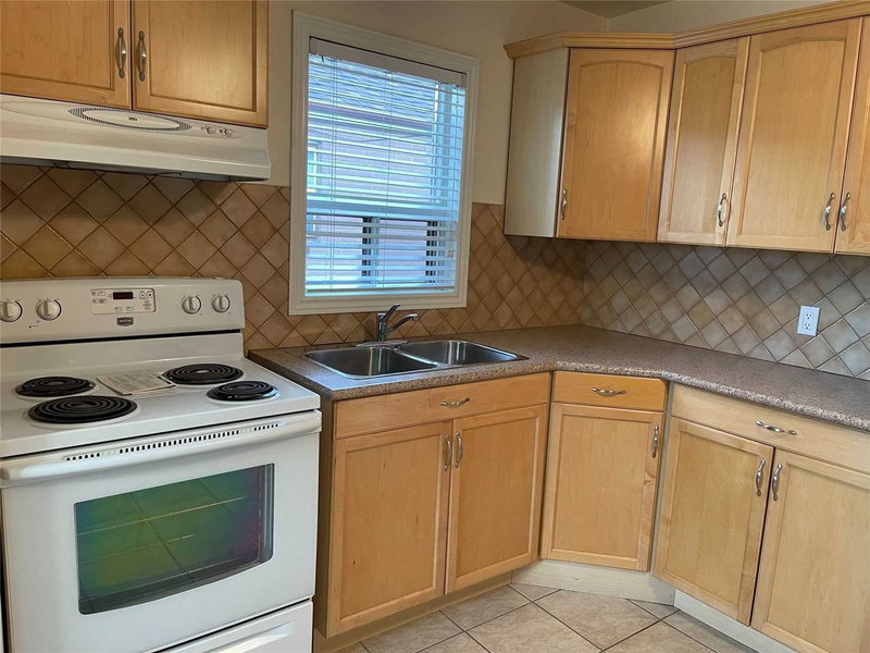 Main - 74 Reiner Rd, Toronto, M3H2L5 | Image 3