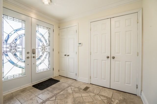 38 Foursome Cres, Toronto, M2P 1W3 | Image 2