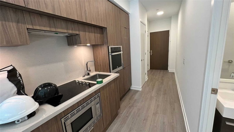 404 - 39 Roehampton Ave, Toronto, M4P1P9 | Image 2