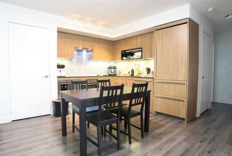 612 - 70 Queens Wharf Rd, Toronto, M5V 0J2 | Image 3