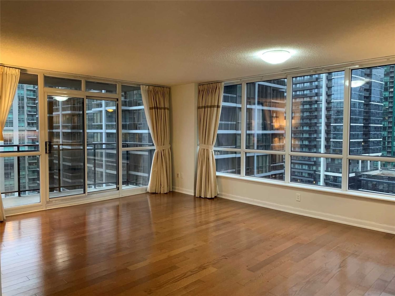 Condo leased at 1803-33 Sheppard Avenue, Toronto, Willowdale East, M2N7K1 - MLS: C5857512