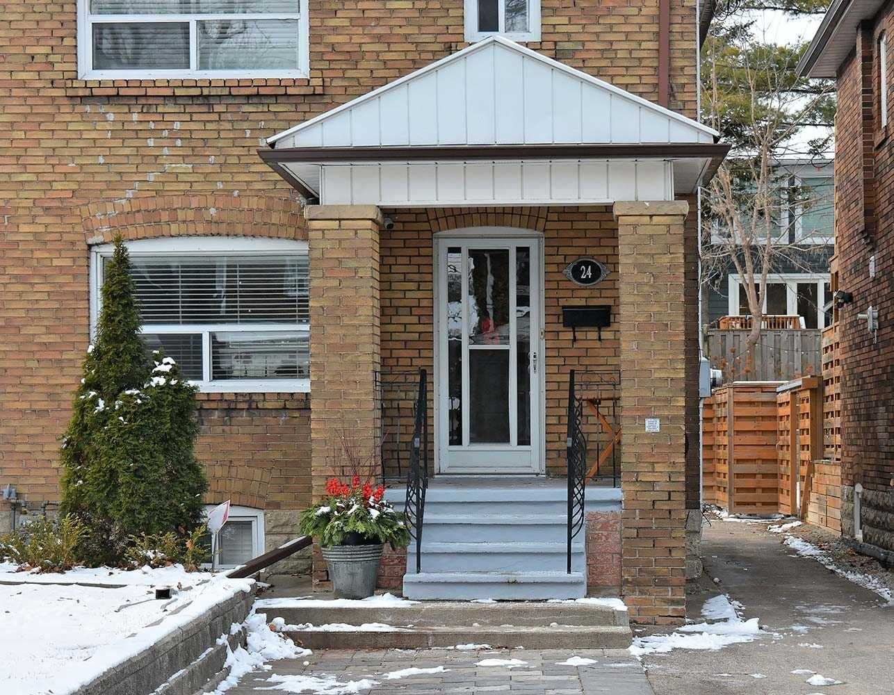 Semi-Detached House sold at 24 Roseneath Gdns, Toronto, Oakwood Village, M6C3X6 - MLS: C5859082