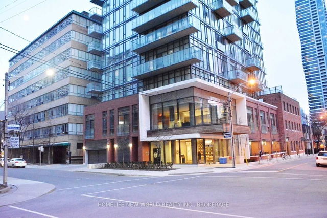 702 - 75 St Nicholas Street