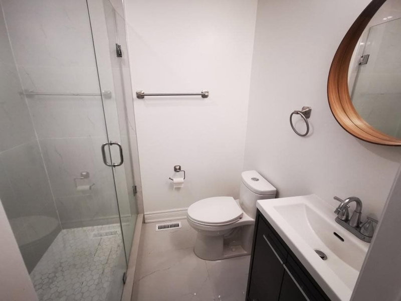 Middle - 84 Harrington Cres, Toronto, M2M2Y5 | Image 3