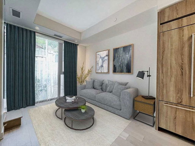 206 - 840 St. Clair Avenue