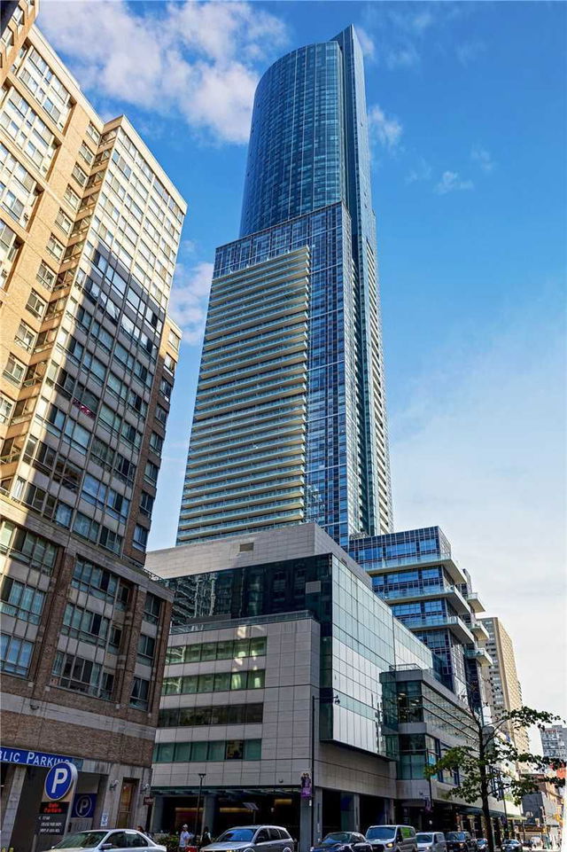 7105 - 388 Yonge Street