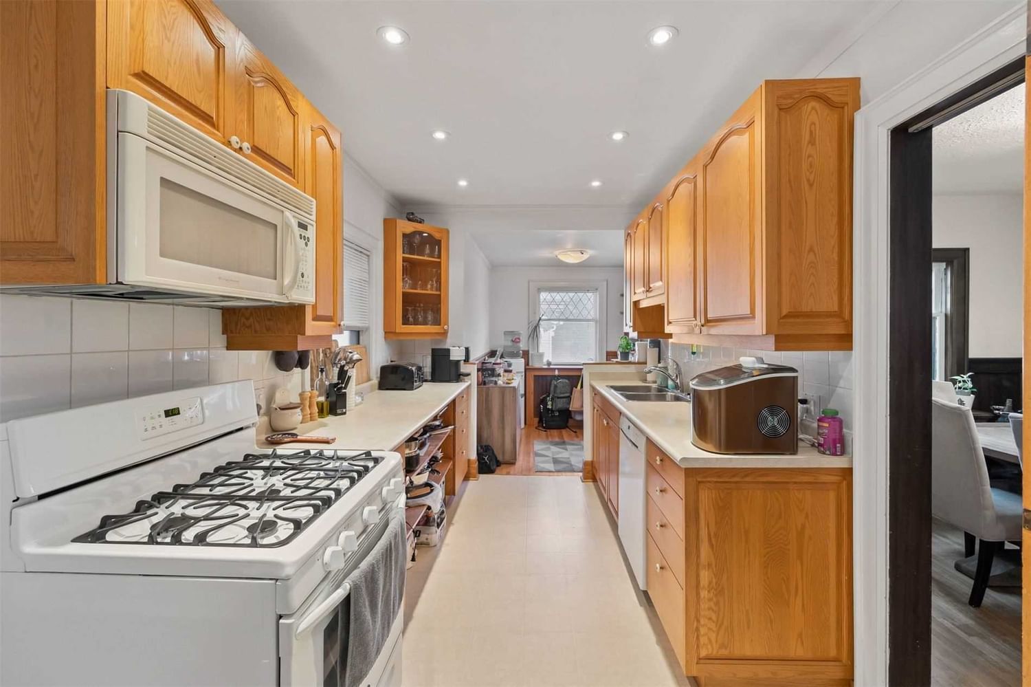 Detached House leased at 73 Shields Avenue, Toronto, Lawrence Park South, M5N 2K3 - MLS: C5864153