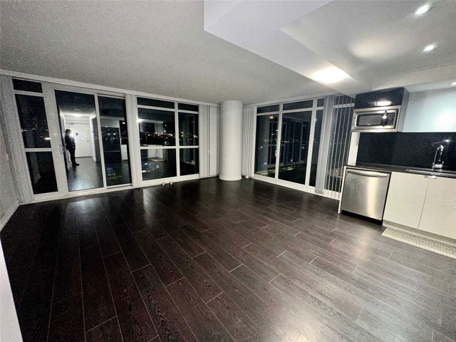 208 - 121 Mcmahon Drive