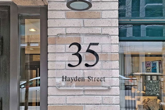 2201 - 35 Hayden Street