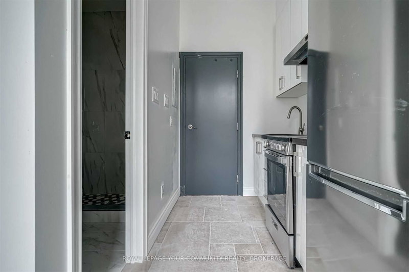 102 - 180 Sherbourne St, Toronto, M5A 2R7 | Image 2