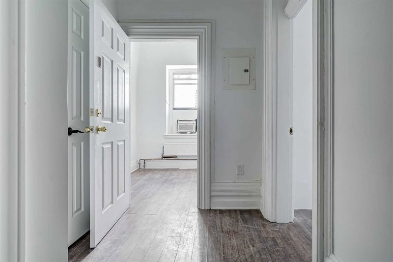 301 - 180 Sherbourne St, Toronto, M5A 2R7 | Image 2