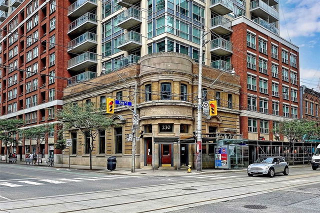 415 - 230 King Street