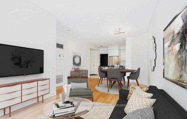 502 - 555 Yonge Street