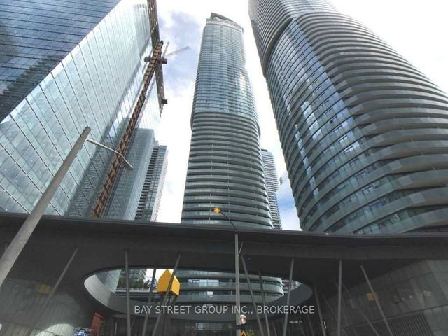 1409 - 14 York Street