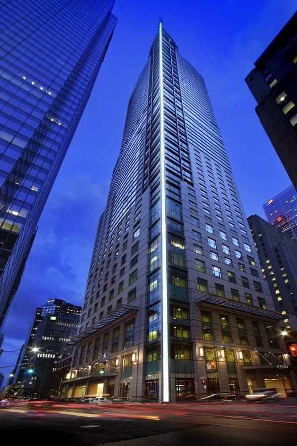 4404 - 311 Bay Street