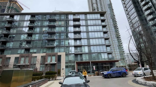 519 - 15 Brunel Court